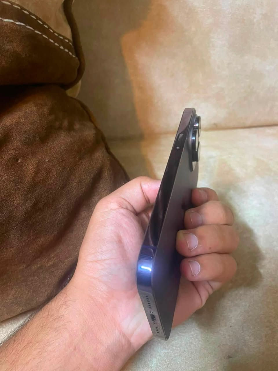 سلام عليكم
‏iPhone 14 Pro Max
لون بنفسجي 
نضافه 100‎%‎ 
شخط مابي 
ذاكرة 256 
بطاريه 86‎%‎ صرفيه تخبل
نموذج m
شرق اوسط دبل سيمكارت 
يعمل شريحه فعليه وشريحه الكترونيه
مبدل فقط شاشه احسن نوعيه بل سوگ لاتعليك ولا شي 
الجهاز يخبل بل استخدام ماكو اي تعليك وصرفية شحن 
سيمكارت ✅ فيس ايدي✅ سماعات✅كامرات✅
الجهاز مبي اي نقص كلشي بي شغال 
السعر 780 وبي مجال بسيط جداً 
*ملاحظة:- الي ميعجبة السعر او يكول غالي لاتعلق ولاتكسر بلسعر كلشي اكو بلسوك ولجهاز يسوة سعرة 
مكاني بغداد حي الاعلام 
*********** موجود واتساب 

اسف ع اطاله 🤍
