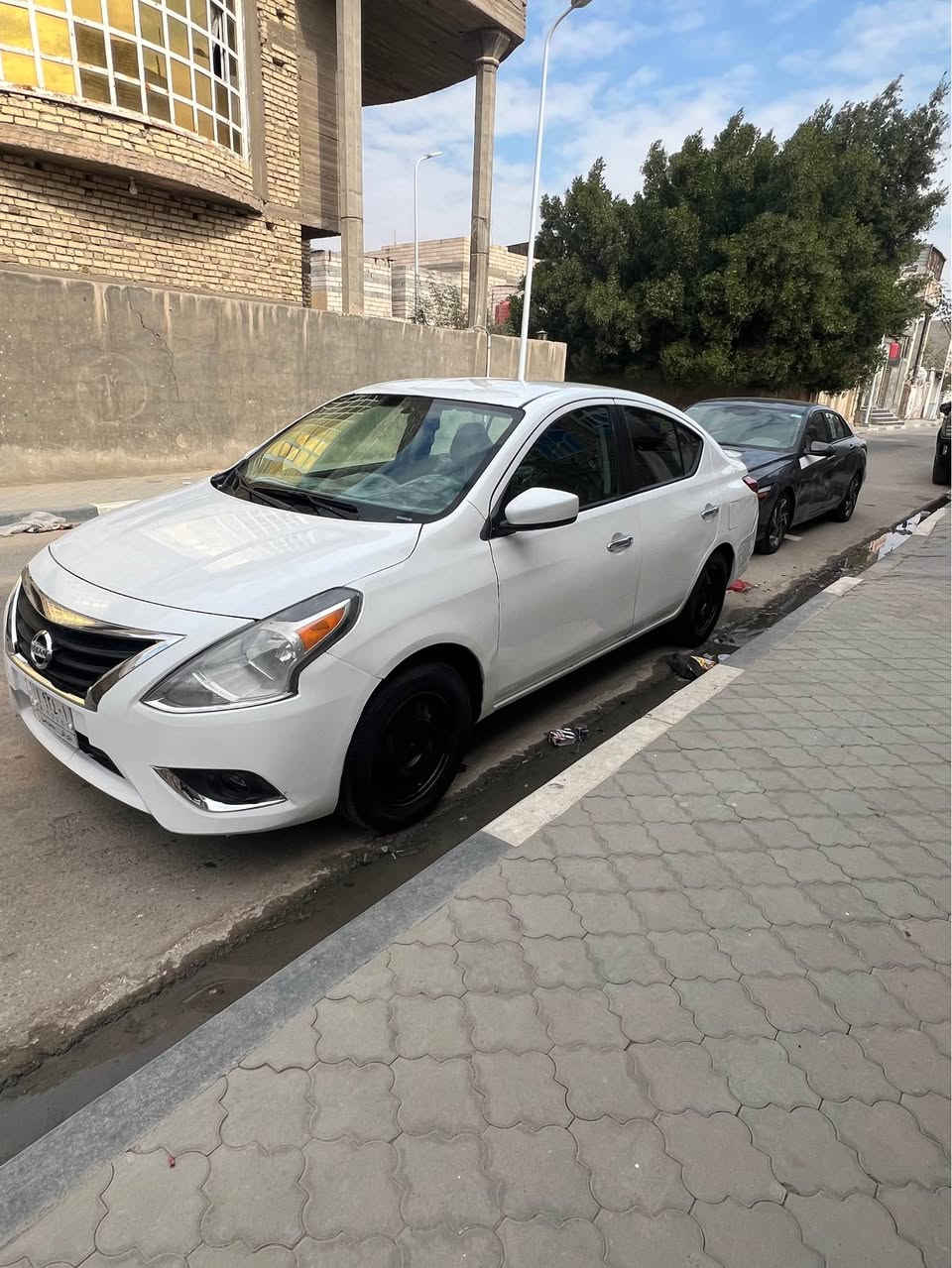 نيسان فيرسه مديل ٢٠١٨سياره مكينه كير تبريد حداديه تايرات كله جديد بيها اجزا صبغ سبب تكشير سنويه ٢٧سياره انضف من صور سعر ٩٠بيها مجال بسيط عنوان بصره زبير
*********** الزبير, البصرة
