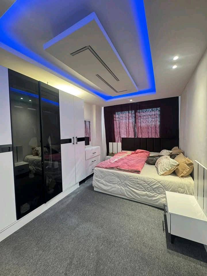 اربيل مجمع اوزال ستي 
مساحه 172م
3غرف نوم 
استقبال مطبخ مجموعة صحيات 