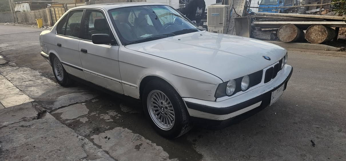 سلام عليكم بي ام  535 موديل 91  سنوية 29 بسمي تحويل مباشر  
كير عادي 
مكينة كير بطارية كهربائيات تخم تاير كلة كفالة عنوان بغداد الدورة تفاصيل أكثر ***********
