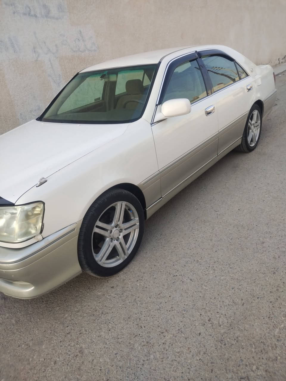 سلام عليكم جنون ملكه 2003 سياره جديده جاهزه من كلشي أدوات كصه وحده محرك دي فور برده خلفيه منضومه زنون تخم تاير حداديه كله جديد تبريد ثلج تدفه مكان سياره ميسان العماره الاستفسار الاتصال بل ***********
