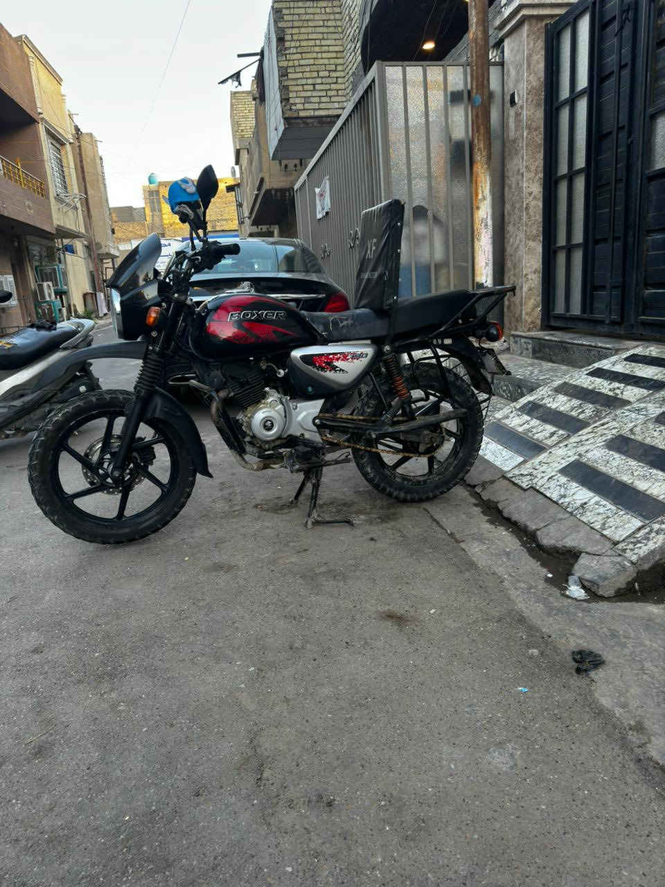 بوكسر( مرقم بغداد )
بوكسر للبيع موديل 2022 مرقم كامل 
رقم بغداد انكليزي دراجة مكفولة من كلشي كاملة مكملة مكينة ناعمة خرسة كلش صدر جديد تخم تاير جديد تچوة ظهر مكاني بغداد الطوبجي للاستفسار الاتصال على الرقم

+964 787 153 8562

+964 780 137 0047
