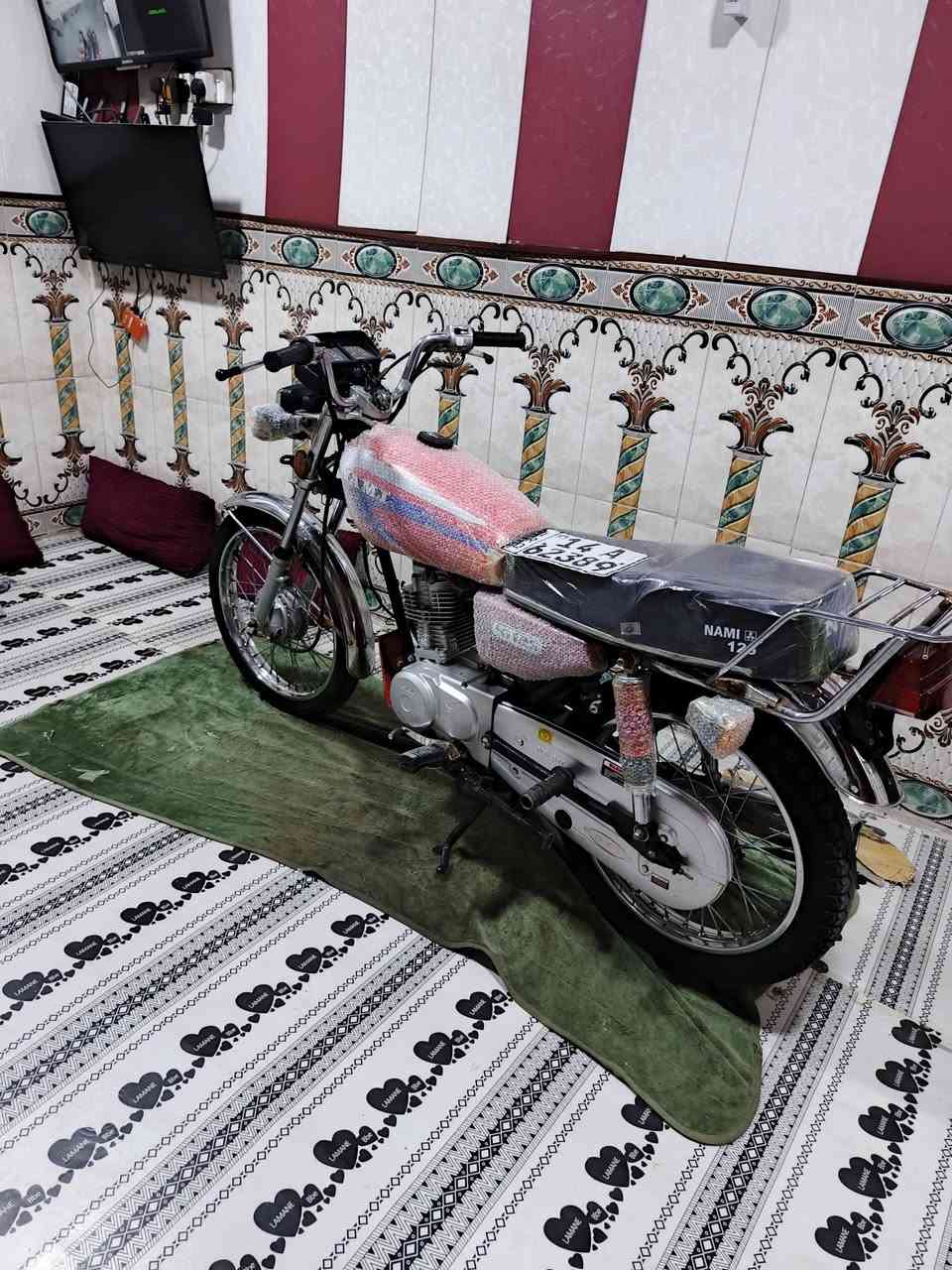 ايراني نامه شلامجه مديل 23رقم نكليزي ما مفتوحه سعر مليون و900 مكاني شط العرب الفيحاء يم جسر خالد ***********
