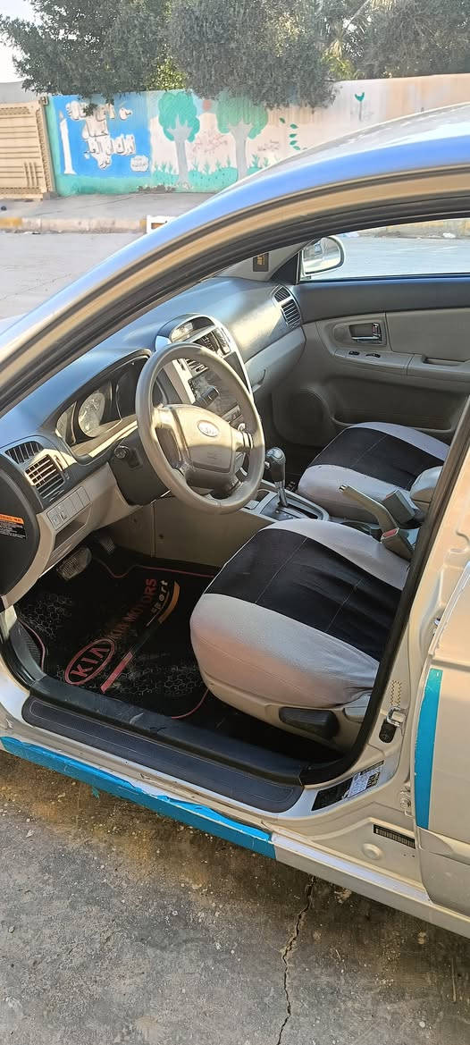 سلام عليكم سبكترا ٢٠٠٩ نضيفه وارد أمريكي رقم ديالى بأسمي تحويل مباشر للستفسار ***********
