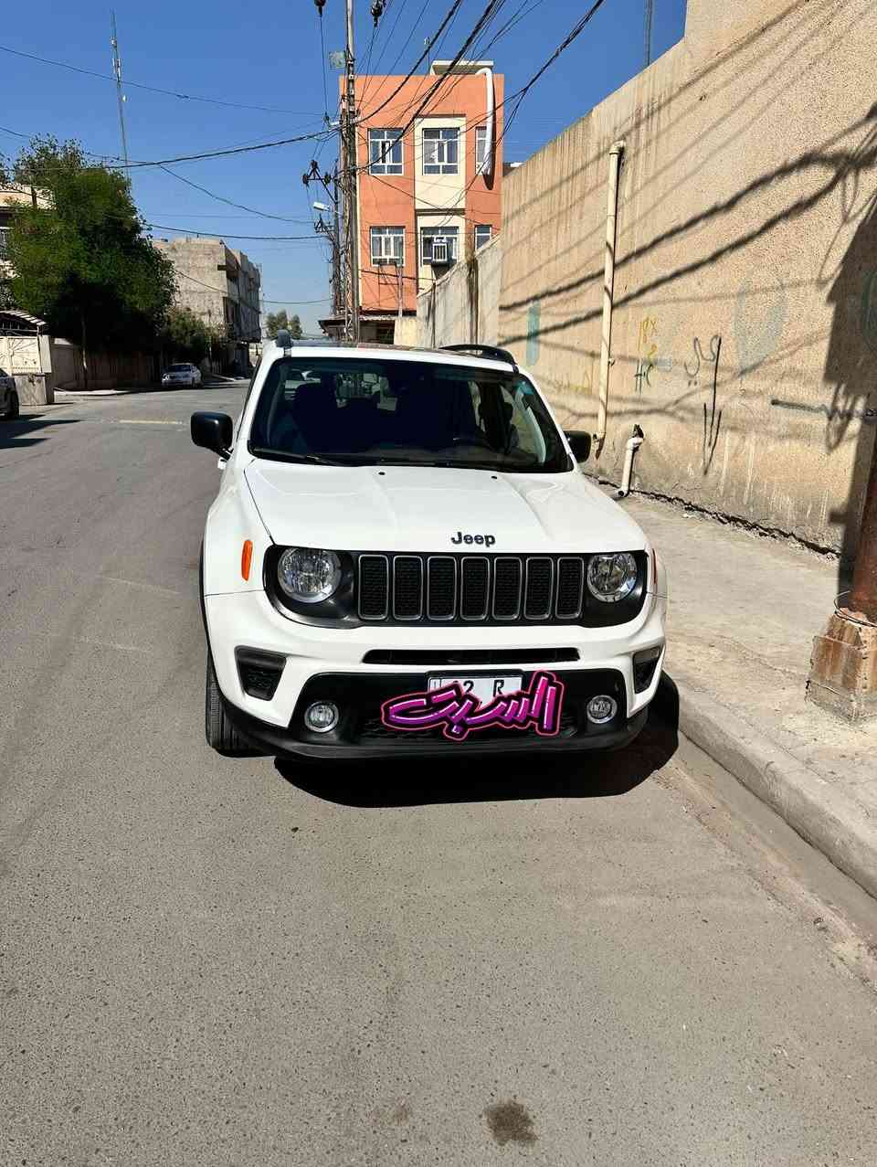 السلام وعليكم جيب رنيكد موديل 23رقم نينوى بسمي ماشيه 7000موصفات السياره لمتت فور ويل بصمه بانوراما رادار امامي شاشه جبيره سايد بريك بصمه وبعد بيها جثير موصفات ضررها نص جاملغ صبغ زايد نص باب وبيها مكانات بارد 
***********
*********** 
السعر 145وبيها مجال
