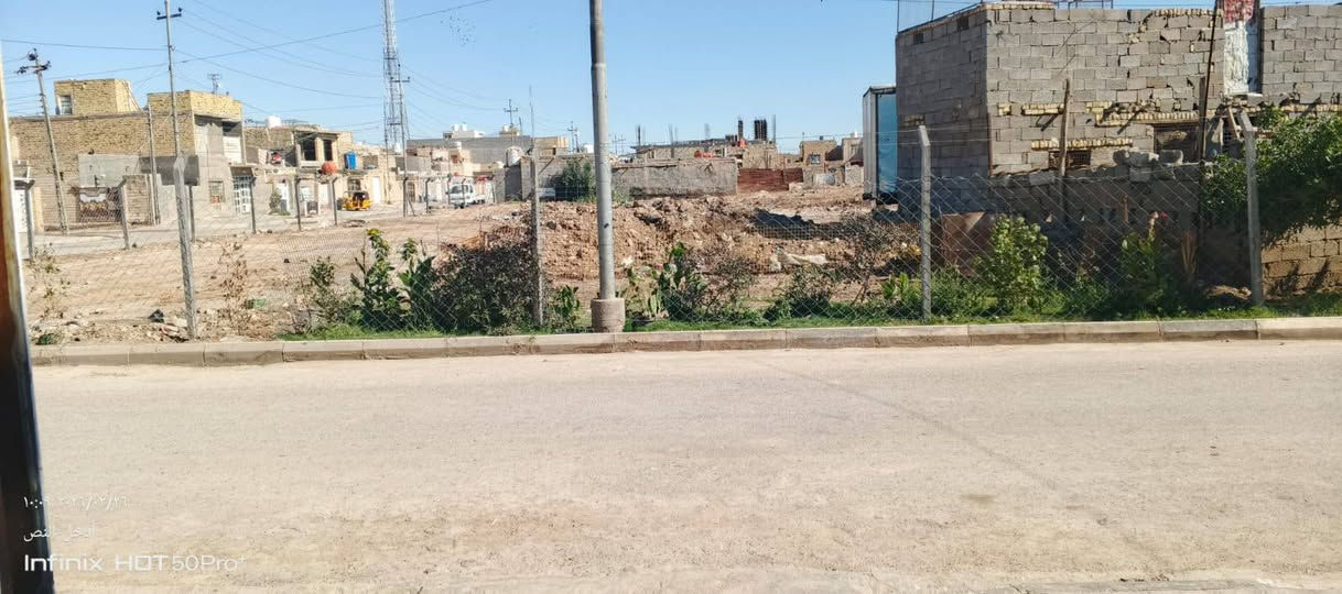 السلام عليكم بيت معامله مال تواصل للطابو مساحه 200 مكانه ميسان الجمعيات موجه على ساحه البيت البيت بغرفتين وصاله منطقه كامله خدمات والشراي يتصل على هذا الرقم بالخدمه ***********
