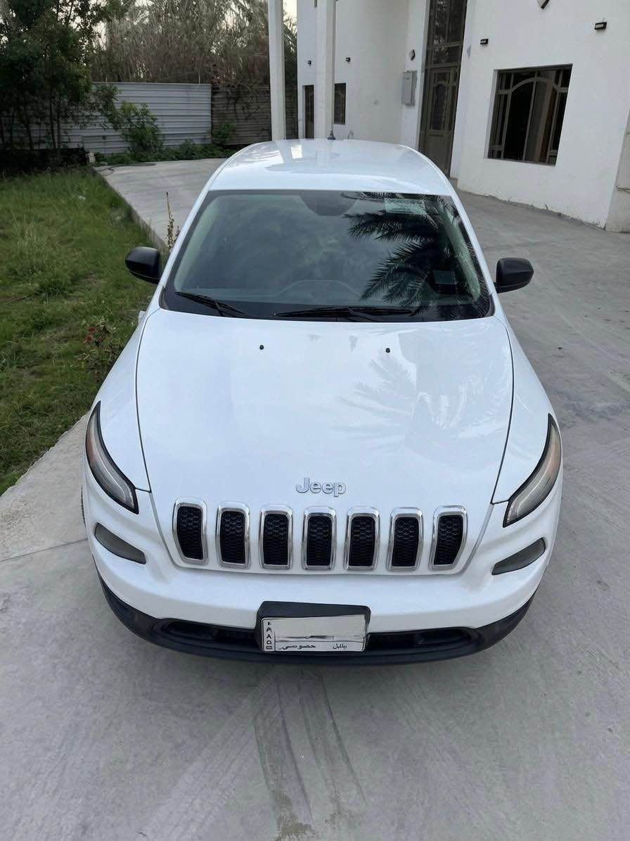 مرحبا اخوان 
جيب شيروكي بزون خليجي موديل ٢٠١٥ خليجي مكينه ٤
ماشيه ٧٨ رقم بابل بيها صبغ اقل القطعه سياره جديده مكينه وگير مكفولات واللي يشتري ياخذ سونار السعر ١١٣ وبيها مجال مكانها بابل مسيب *********** المحاويل, بابل
