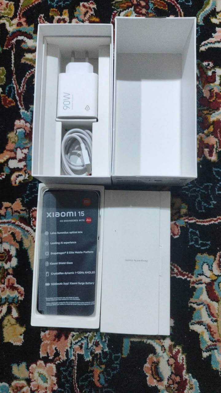 السلام عليكم 
جهاز شاومي 15 ذاكره 512 عشوائية 12 اخو الجديد شرط الفحص كل غراضه وياه شاحنه و ياه لزكة شاشة وكفر لون الجهاز ابيض صارلي شهر من شاريه  السعر 825 تواصل ***********
