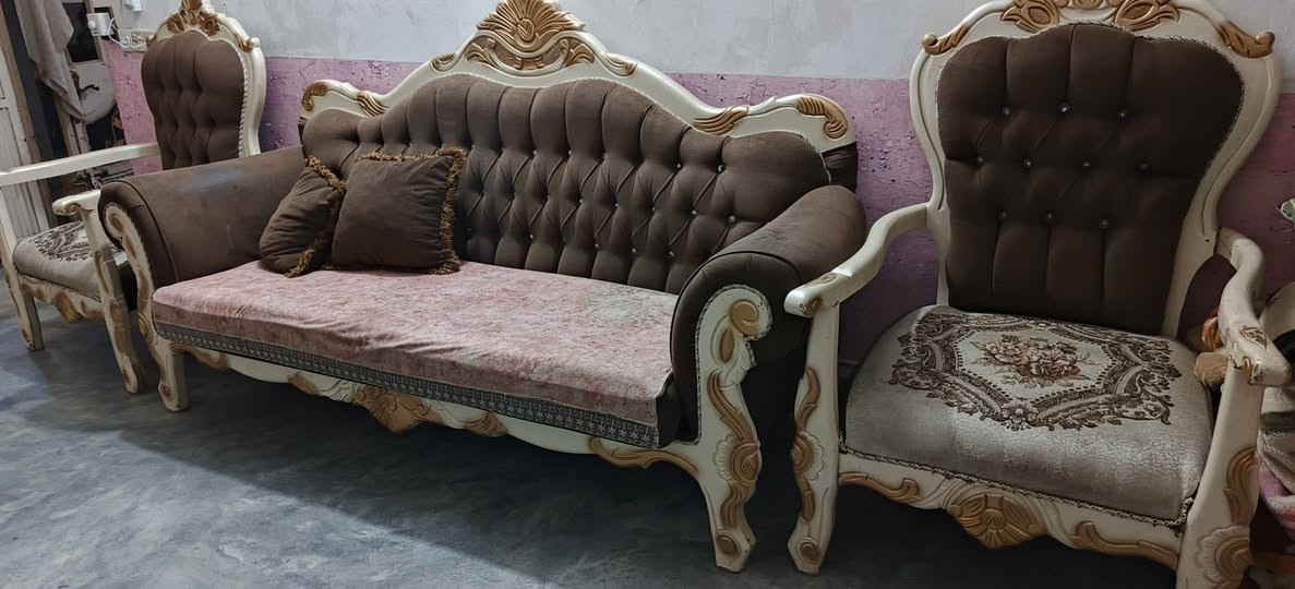 تخم ملكي مستعمل ١٠ نفرات كامل وياة طبلة حجم كبير
العنوان جلولاء سوق السبت مجاور الكراج اتصال واتساب ماسنجر كلشي موجود🟠 ***********
