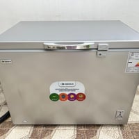 مجمدة • جديدة • نظيفة