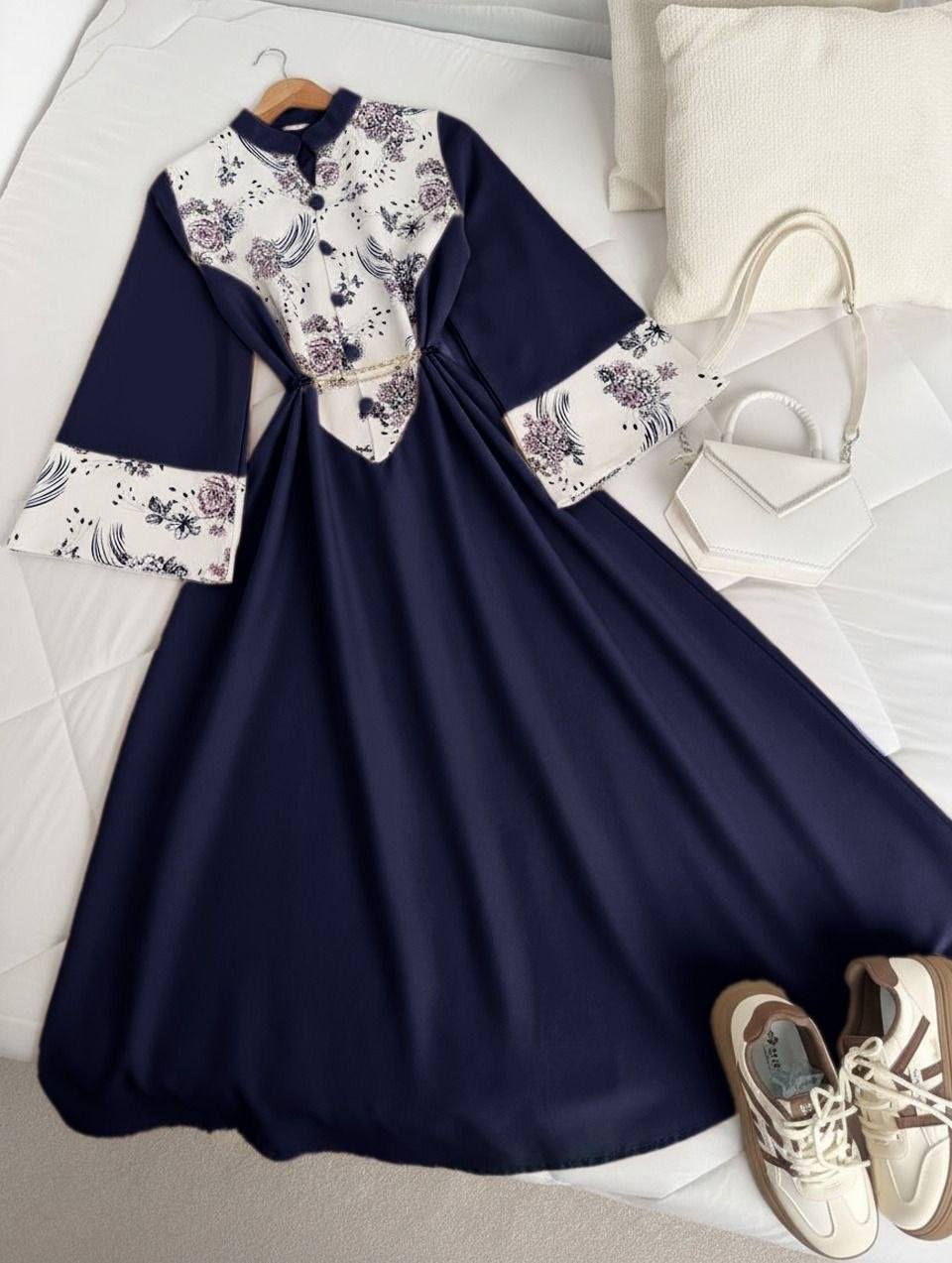 اللهم بارك  عامل دخله م عديه الموسم دا 😅😅
درس غير بتاع بنت خالتك 😂😂 👑

بنوبنااااية بجد ف اللبس 🌹🌹هتستلمو قطعة فنية 👑

الموديل😌🌸 دريست مشجر على الصدر تحفه اوي اللهم بارك 🌚 🌟


**إذا كنت صاحب هذا الإعلان وتريد حذفه لأي سبب، رجاءا أرسل رسالة إلى الدعم الفني**