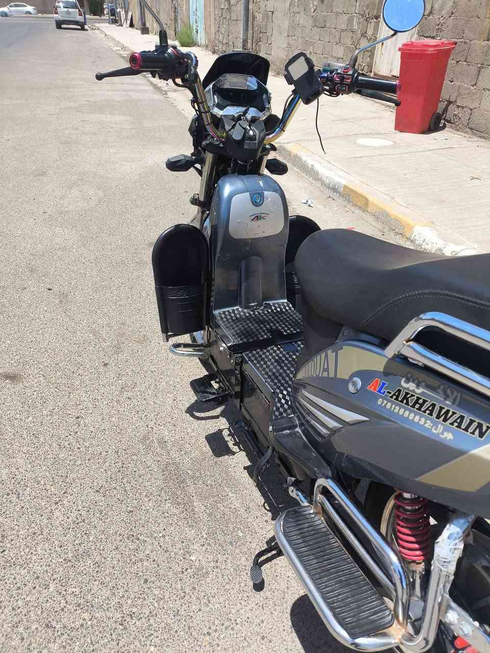 للبيع هارلي الأخوين موديل 25
6باتري 
نضام سويج +بصمه تشغيل عن بعد تشغيل بصمه اصبع 
ماطور نظيف 
كهربائيات كلها شغاله اي نقص مابيه نضافه فول 
دبل اشاره/نضام ار رجوع للخلف 
4سرع+مثبت سرعه
دبل اشاره /يمين يسار 
سعر 475وبي مجال لشراي 
 ***********
+9647827587898
