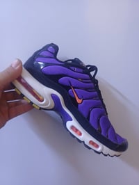حذاء Nike Air Max TN النضافة 100% غير مستخدم  القياس 43 السعر 30 الف  ...