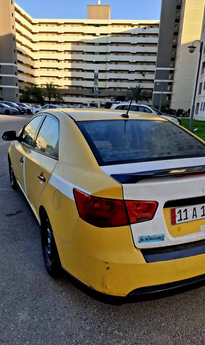 اراوس حسب القناعه ماابيع🫴👋 
كيا فورتي موديل 2012 فول مواصفات  شفتات كشنات جلد فتحه هيترات بل كشنات مثبت سرعة  تحكم قياده شاير بل مري بيه هواي مواصفات عده البصمه كير محرك  2000 دوش تبريد ثلج تخم تاير سياره جاهزه كل نقص مابيه مكاني بغداد سياره بسمي
مكان سياره بغداد


**إذا كنت صاحب هذا الإعلان وتريد حذفه لأي سبب، رجاءا أرسل رسالة إلى الدعم الفني**