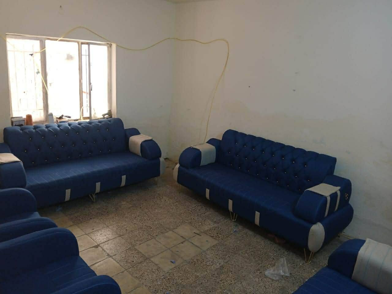 .(تخم عشر مقاعد ).
قنفتين كبار وقنفه زغيره وكراسي ثنين و6كوشات هديه 
قماش ثكيل درجه اولى


**إذا كنت صاحب هذا الإعلان وتريد حذفه لأي سبب، رجاءا أرسل رسالة إلى الدعم الفني**