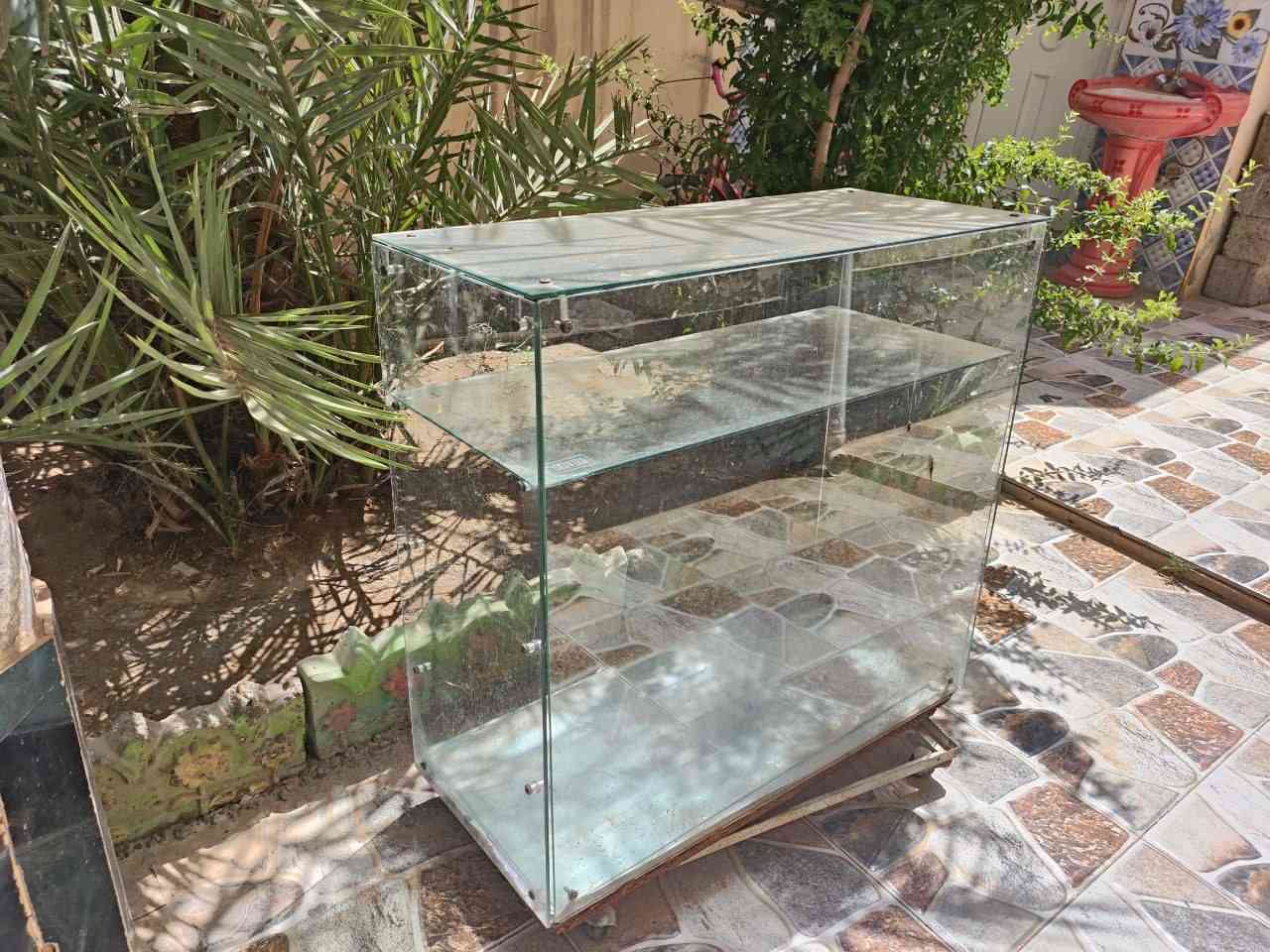 للبيع يرهمن لكلشي اسواق موبايلات مكانهم بعقوبة اتصال على الرقم *********** سعرهن 200 الف
