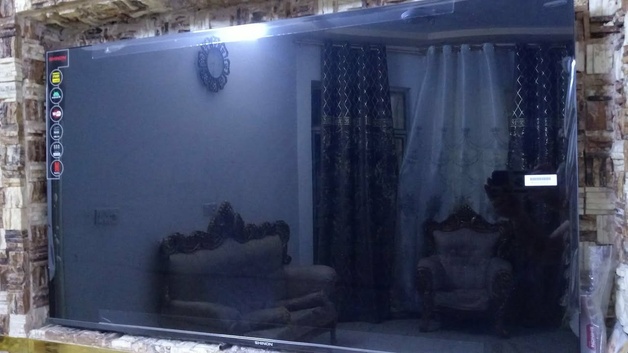 السلام عليكم بلازمه لبيع قياس 50 كلش نضيفه وجديد سعره ٣٠٠ الف بغداد بلديات رقم الجوال ***********
