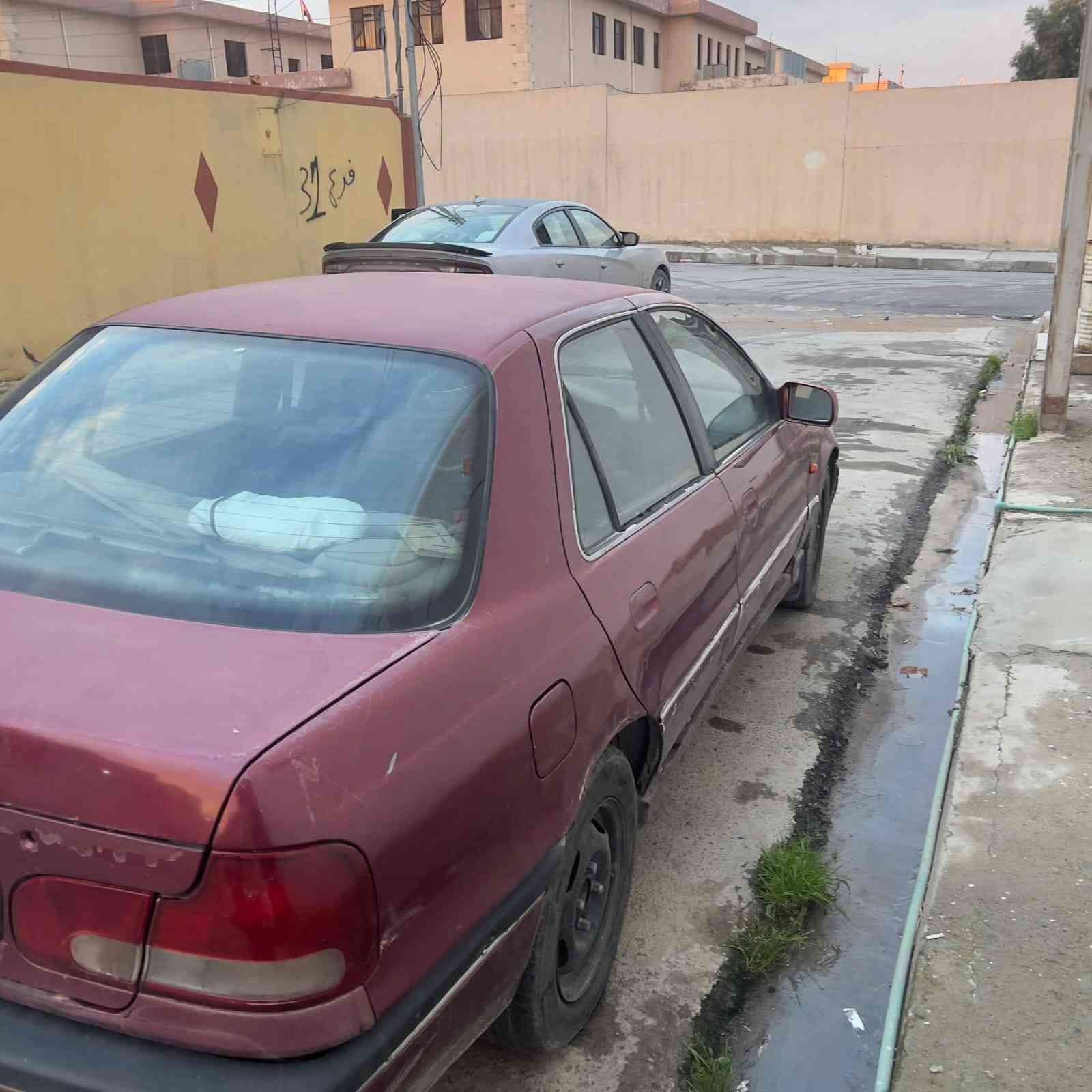 السلام عليكم
 سياره هونداي موديل 94 السياره جاهزه من الدعاميه للدعاميه قطره صبغ وطخه ما بيها بس المحرك بي بدايه صرف كم شفت واحد نوزل بلادي السياره شرط الوكاله والتحويل كابون بانزين موجود السعر 20 وبيها مجال شي قليل رقم الهاتف ***********
