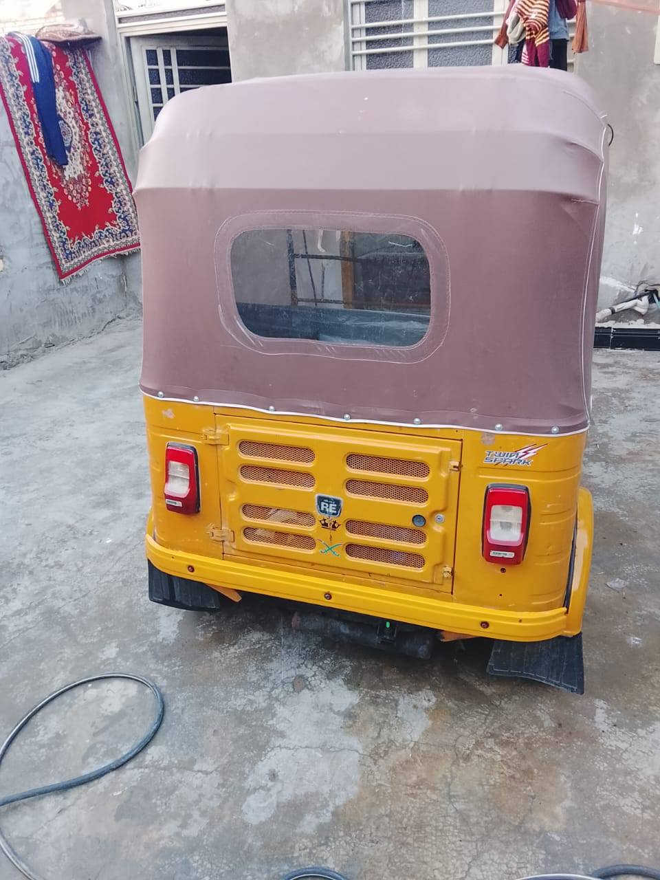 السلام عليكم تكتك البيع كفاله عمامه رقم سنويه عشرين المكان المجر الكبير السعر خاص ***********
