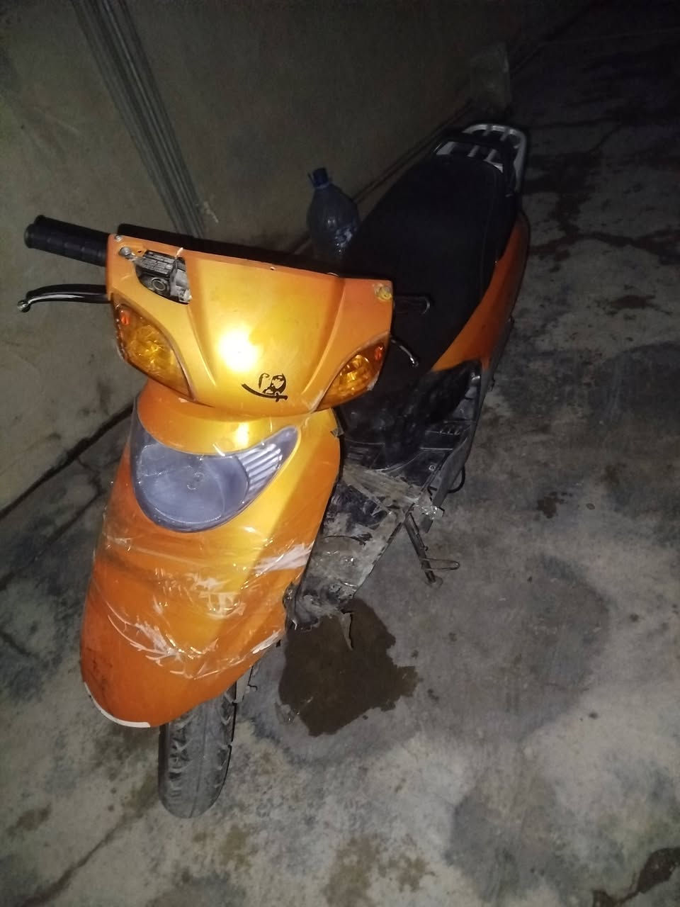 السلام عليكم دراجه سبايسي للبيع كل عيب مابي نكره سلف يشتغل بس العيب كفرات السعر 80 الف وبي مجال للطيبين الرقم *********** بي واتساب للتواصل كركوك مكاني حي شهداء
