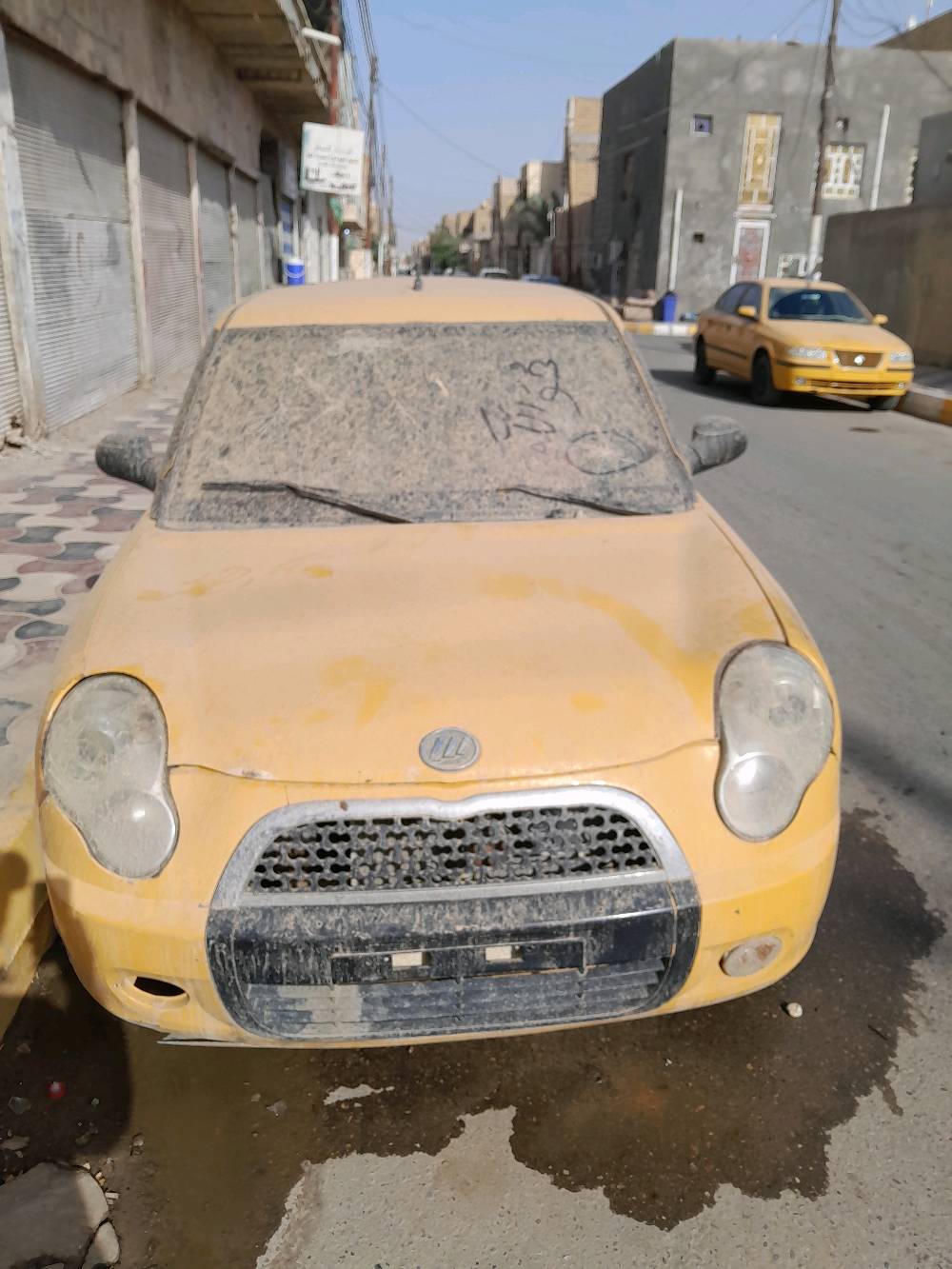 نيفان 320 للبيع مكينه وكير خير من الله مكينه كورله رقم صدامي السياره عوزه بس عقل عاطل 
مكاني ناصريه مركز كراج القديم رقم الهاتف ***********