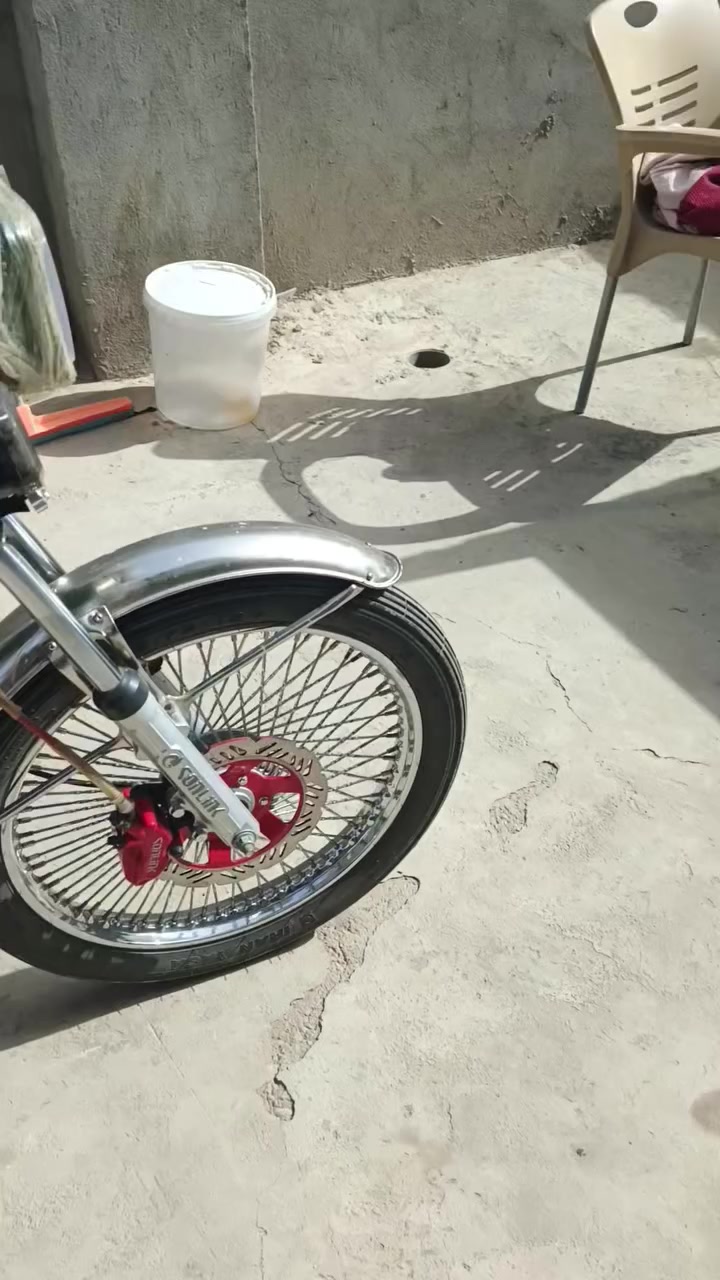 السلام عليكم  دراجه  موديل 24الشكل الجديد  البيع السعر 650او بيه مجال. ***********
