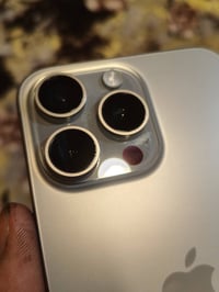 ايفون 15 برو ماكس شرق اوسط نموذج m عربي بطاريه 85  ذاكره 256 التلفون ا...