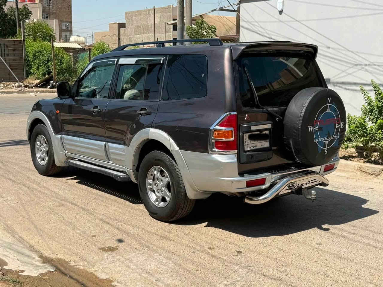 السلام عليكم بيع اومراوس باجيرو 2001 خليجي رقم بغداد بسمي مكينه  ٣٥٠٠ المرغوبه نص فول ثلاث قطع تبريد سبعه راكب داخل عسلي صاج مرايات شفط اشاره وترحيب بدون حادث بدون تبديل بيهه صبغ حزام بدون حادث بدون دواخل  كير مكينه مكفولات صدر أمامي وخلفي نضيف تخم تاير تبريد ثلج السعر (  74  ) بيهه مجال الاتصال*********** مكان بغداد
