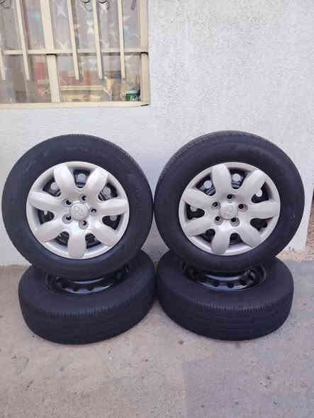 تايرات افانتي مع كبات الحجم 15 للبيع
مسختدم 20 يوم جدد كدام عينك
تصل ع رقم 
*********** اسيا 
*********** كورك
