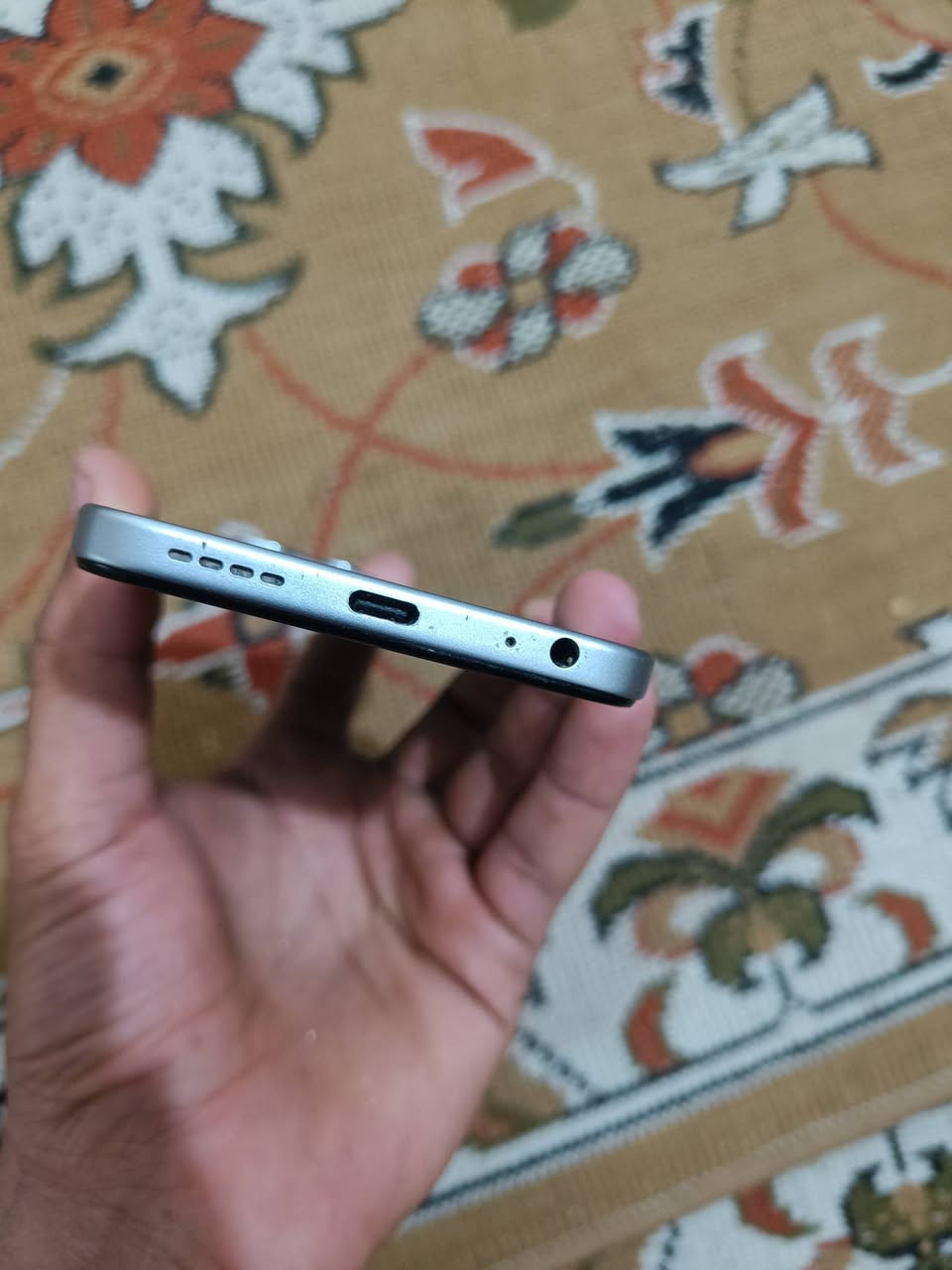 انفنكس هوت 50i للبيع
ذاكره 256 بطاريه 5الاف  شحن  تايب  سي 

صوت استيريو كامره  كلش  واضحه

بصمه جانبيه  

جهاز  فول نضافه  شرط  الفحص 

لا مفتوح ولا امصلح 

السعر 125  وبيه مجال بسيط 

المكان ناصريه تضحيه


**إذا كنت صاحب هذا الإعلان وتريد حذفه لأي سبب، رجاءا أرسل رسالة إلى الدعم الفني**