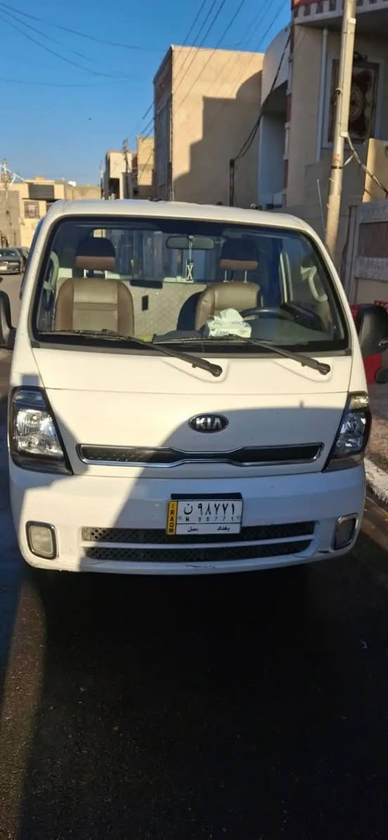 السلام عليكم كيا حمل للبيع قماره وربع محرك ٢٧٠٠ موديل ٢٠٢١ ماشيه ١٥٢٠٠٠ الف كفاله عامه من الصبغ ولبارد تحويل ثاني يوم
محرك خير من الله صدر جديد تخم تاير نضيف رقم بغداد الماني 

السعر ١٤٠ العنوان بغداد الغزاليه رقم الهاتف واتساب ***********
