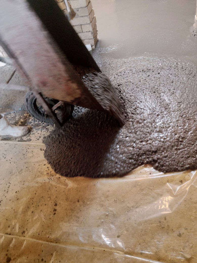 ***********السلام وعليكم  اي شخص محتاج صب رباط او صب البيت من الداخل اوصب فوك تصليطه يرسلني كادر كامل من خباطه وعمال شغل نضيف ***********وتساب.
