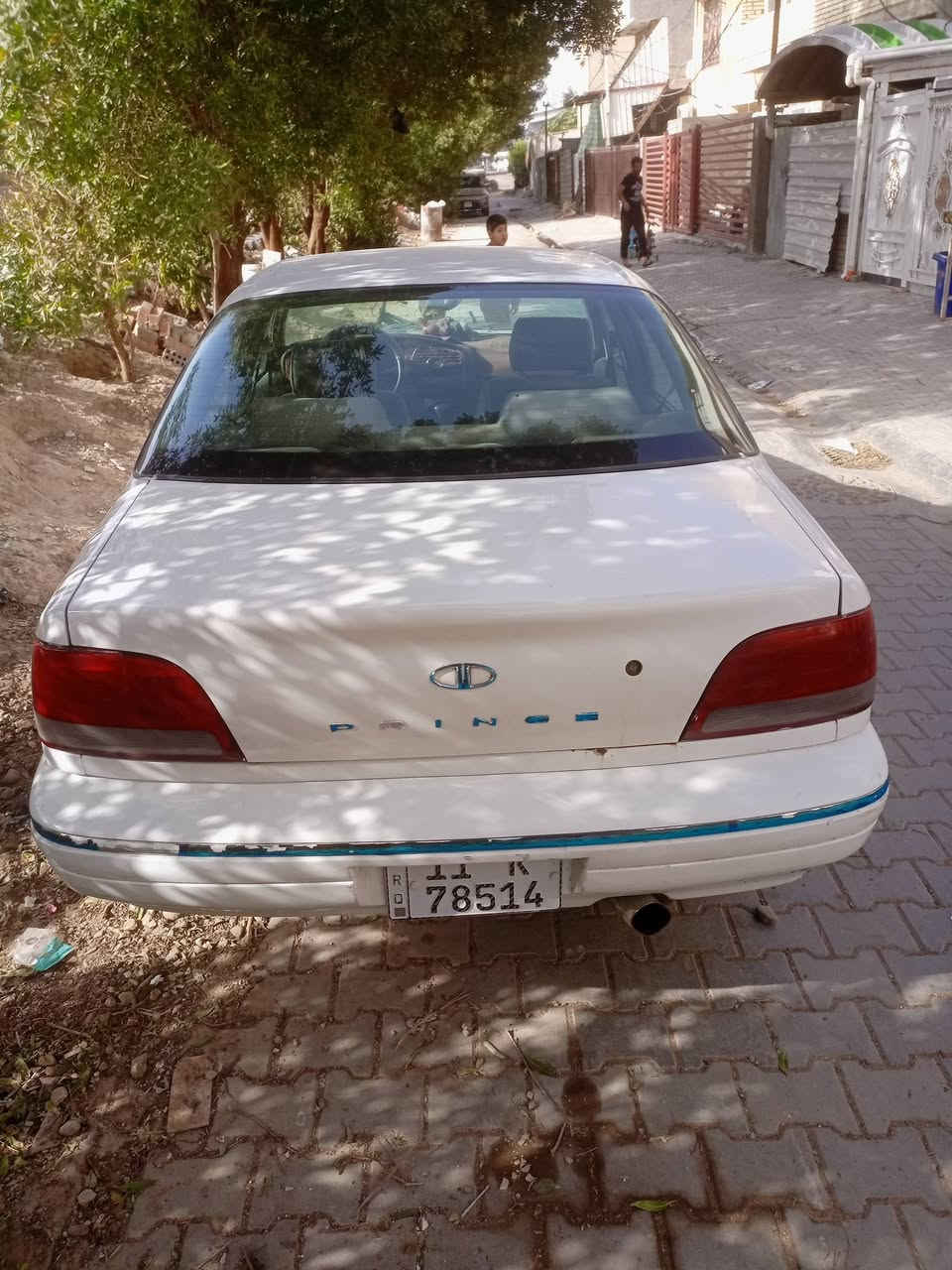 السلام عليكم للبيع سياره برنس موديل 96 فراشه سياره جاهزة مكينه خير من الله كله شغاله بسمي سياره مكاني بغداد ساحه عدن السعر 30 وبيه مجال بسيط هذه رقمي *********** اتصال
