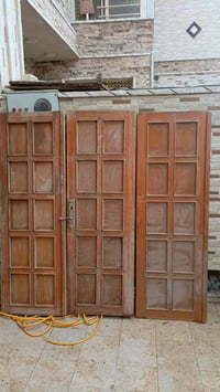 نجف حي الجامعه • ٣ بيبان • أصلي قديم