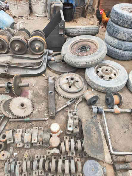 غراض خباطه للبيع مكاني بغدادالحسينيه مال راشديه وهاذه رقمي ***********
