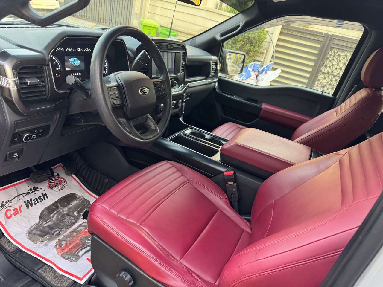 للبيع فورد F-150 STX – مميز جداً 
موديل 2023

السعر: (298) $$

Ford F-150 STX
✔️ موديل حديث
✔️ ممشى: 32 ألف ميل فقط
✔️ محرك 6 سلندر توربو EcoBoost – قوة واقتصاد بالوقود
✔️ لون أسمنتي مميز وجذاب
✔️ رقم أربيل باسمي وجاهزة للنقل

✨ المواصفات:
• باب طويل (SuperCab) مع بدي قصير – الشكل المرغوب
• شاشة معلومات وترفيه كبيرة
• كاميرا خلفية
• نظام بلوتوث وApple CarPlay / Android Auto
• تحكم بالمقود (ستيرن)
• مثبت سرعة
• حساسات رجوع
• جنوط رياضية STX
• إنارة LED أمامية 
• دفع قوي وثبات عالي

📌 السيارة نظيفة جداً 

📞 للاستفسار: (***********)
الموقع الدورة شارع ابو طيارة بغداد, العراق
