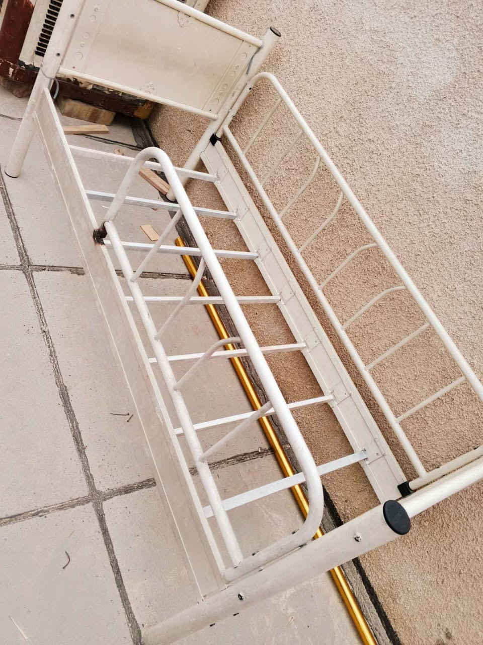 السلام عليكم جربية اطفال نضيفة للبيع مكان غزالية ***********
