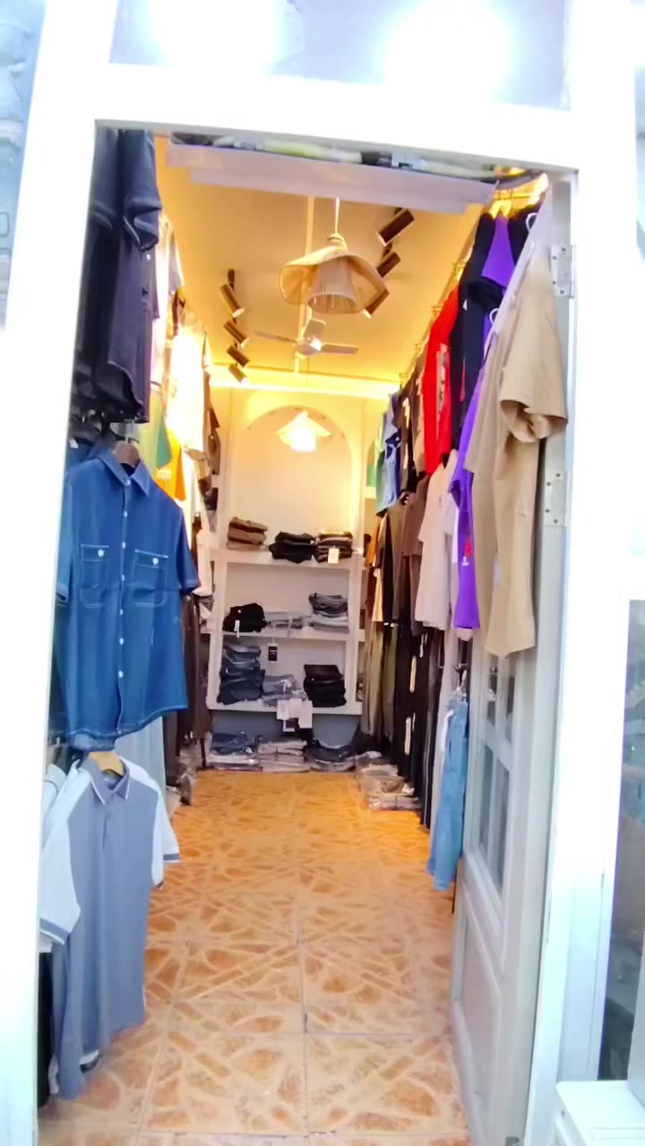 السلام عليكم حبايبي كملو الفيديو للأخير ⭐️⭐️
الفرع الاول من ازياء عبود ( المحل الصغير الي مقابل كوفي ياحريمة )✅✅
كل نوعيات البديات الموشم والساده توفرت ✌️✌️✌️
والبجامه والبنطرون ال 110 الجعب والسلم والسادة وابو الشريط 👖👖

@إشارة 
#بنطرونازياء #الشعبالصينيمالهحل #viralreelsシ #ملابسرجالية #مشاهيرفيسبوك #بنطرون #بدي #بجامة #قميص #اكسبلور #explore #explorepage


**إذا كنت صاحب هذا الإعلان وتريد حذفه لأي سبب، رجاءا أرسل رسالة إلى الدعم الفني**