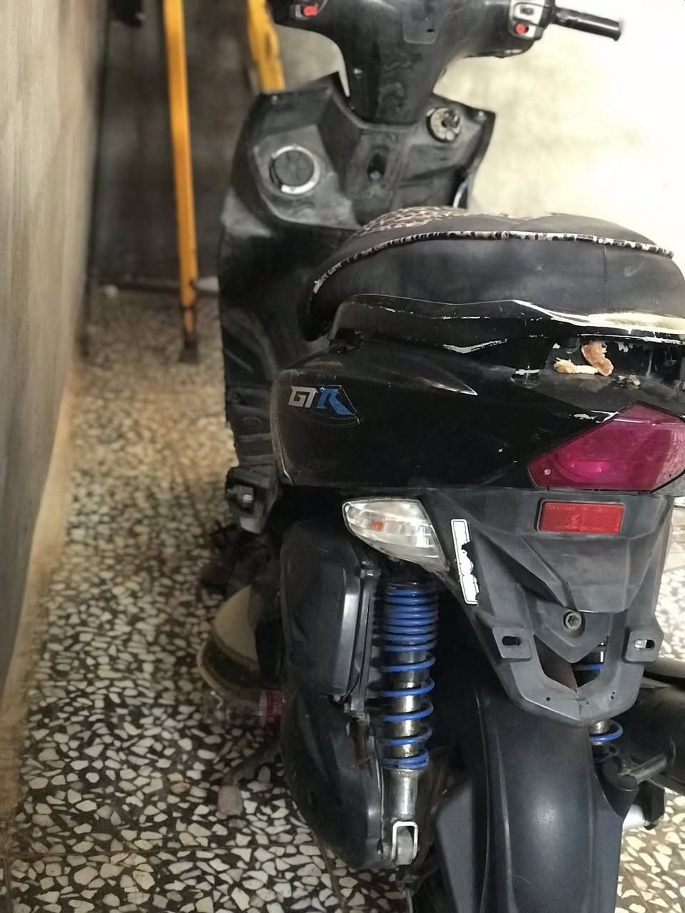 سلام عليكم جي تي ار كوم حديد ب200
جي تي ار جانت شغاله انتركت تقريبا8اشهر دخل بل تانكي مال بانزين مي وره فتره شغلته ومادري بيه بيهه مي وهل طفيه من 8اشهر لي هسه ماعرف شبيه دير سلف بس متشتغل امانت لله احجي مكاني بلديات شارع الكهرباء قرب الشريط رقمي ***********متواجد واتساب👍🏻
