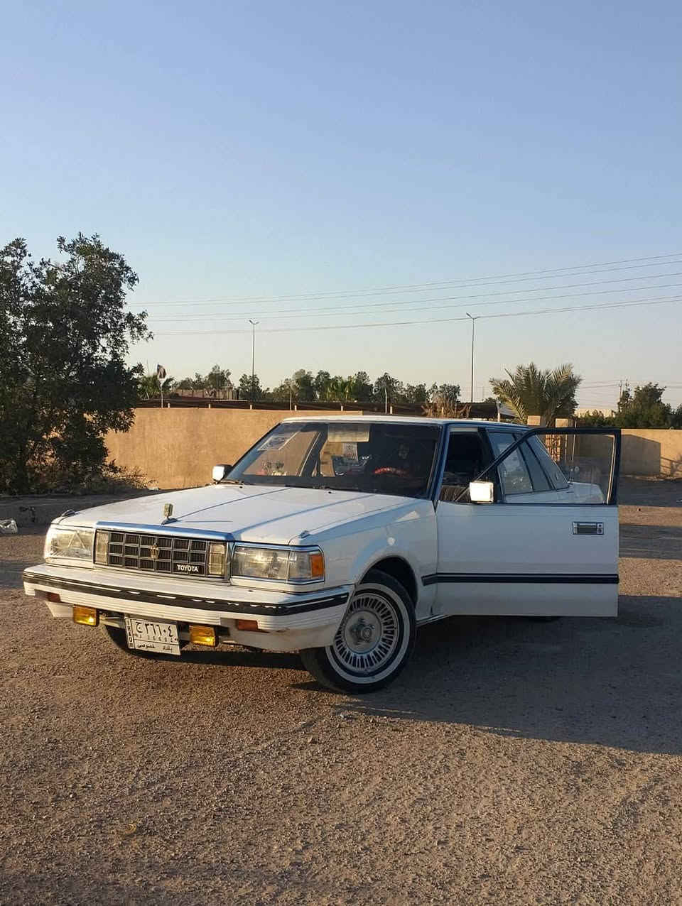 سوبر موديل 86 رقم بغداد مكينة بلادية كير اوتماتيك السيارة جاهزة تبريد شغال تخم تاير مكينة كير كهربائيات كلها شغالة سعرها45وبيها مجال وسونارها موجود بلمنشور 
مكاني واسط العزيزية 
***********
اخوان هاي تفاصيل كاملة وسونار لاتخابرني تكلي شبيها
