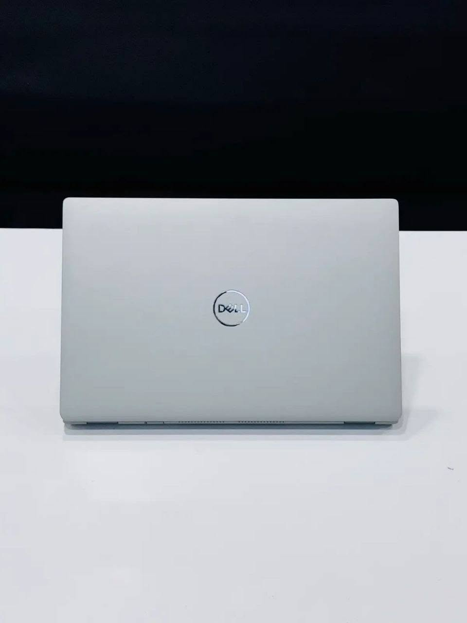 💻 لابتوب Dell Latitude 
5430

((الجهاز مكفول من اي عطل مصنعي شرط الفحص الكامل قبل الاستلام )) 

أداء حديث وسريع مناسب للدراسة، الشغل المكتبي، البرمجة، الأوفيس، التصميم ، والبرمجه 

جهاز عملي جدًا من فئة رجال الأعمال بجودة تصنيع ممتازة واعتمادية عالية ✨
🔹 المعالج: Core i5 الجيل الثاني عشر
قوة ممتازة وسرعة عالية في تشغيل البرامج اليومية وتعدد المهام بكل سلاسة 💪
🔹 الرام: 16GB DDR4 قابل للتطوير
مناسب لفتح عدة برامج بنفس الوقت بدون تهنيج
🔹 الهارد: 512GB SSD قابل للتطوير
سرعة إقلاع وتشغيل ممتازة مع مساحة جيدة للتخزين ⚡
🔹 كرت الشاشة الداخلي: 8GB
مناسب للاستخدام اليومي، الدراسة، البرمجة، والأعمال المكتبية
🔹 الشاشة: 14 إنش
حجم عملي وخفيف للحمل والتنقل بسهولة 🎯
🔹 نظافة الجهاز: نظافة جدًا عالية
🎁 الهدايا المرفقة: ✔ ماوس
✔ ماوس باد
✔ حقيبة
✔ الشاحن الأصلي
🛡 الضمانات والخدمات: ✔ فحص كامل قبل الإرسال
✔ فحص كامل قبل الدفع والاستلام
✔ ضمان 7 أيام استبدال عند وجود خلل مصنعي
✔ جاهز للاستخدام المباشر
📍 الموقع: بغداد – الأمين الثانية
🚚 التوصيل متوفر إلى جميع المحافظات
السعر: 530 الف  دينار


**إذا كنت صاحب هذا الإعلان وتريد حذفه لأي سبب، رجاءا أرسل رسالة إلى الدعم الفني**