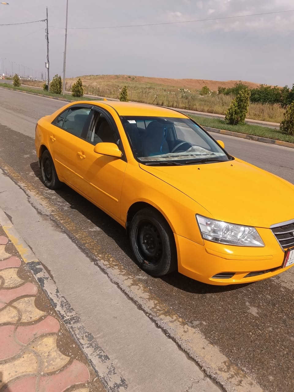 سوناتا تكسي امريكي 2010ضررها بنيد وجاملغ وشبر بل تكمه هزه جديده مابيها نقص  جاهزه الاتصال ع الرقم ***********
