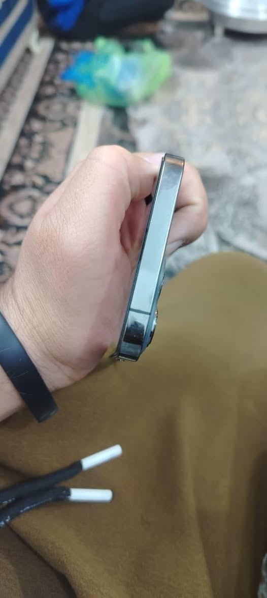 ايفون 13برو ماكس نضافه 100% سعر 550 المكان الحسينيه الراشديه (الكامره ما مبدله وكع مني وطلع الشعار)
***********
