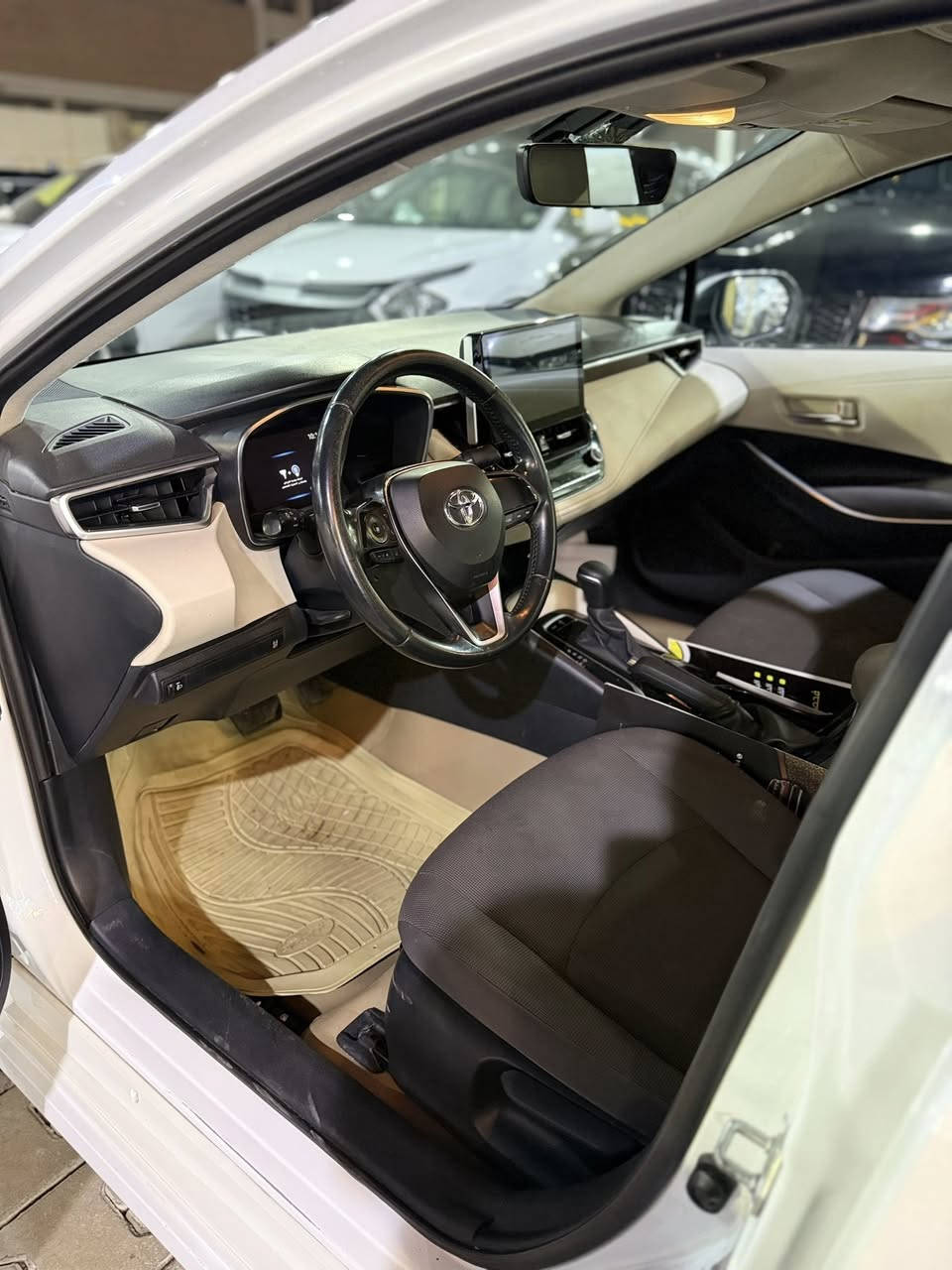 السلام عليكم كورلا ساز فتحه بصمه قطعتين تبريد بانزين موديل 2022 رقم اربيل دولي مكفوله من صبغ بيها بارد هذ موضح بصور بيها  ماشيه 188 الف محرك كير مكفولات سعر 158 بيها شي بسيط عنوان بغداد الكريعات شارع الوقف السني ***********
