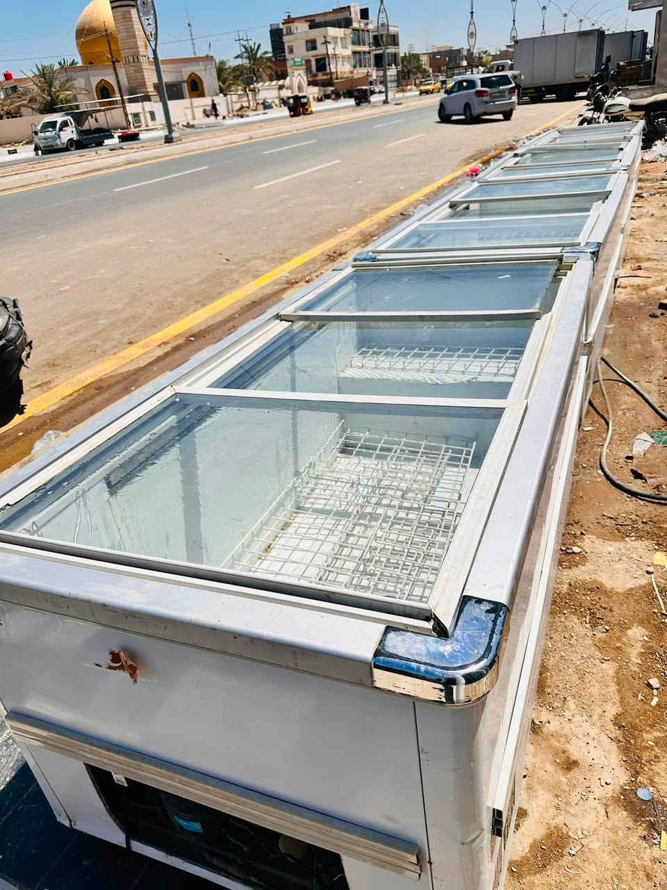 السلام عليكم
مجمدات يكور اصلي البيع عدد 4 كل واحده تحتوي علا موطورين شغل تجميد فول طول 210 عرض 100 اكو بس وحده بيهن بدون جام الي بدون جام سعرها 400.وتحتاج صينا  والبقيه علا 800 فول تجميد العنوان ديالى بعفويه الرحمه 
غير متواجد علا علا الفيس 
التصال او وتساب ***********
