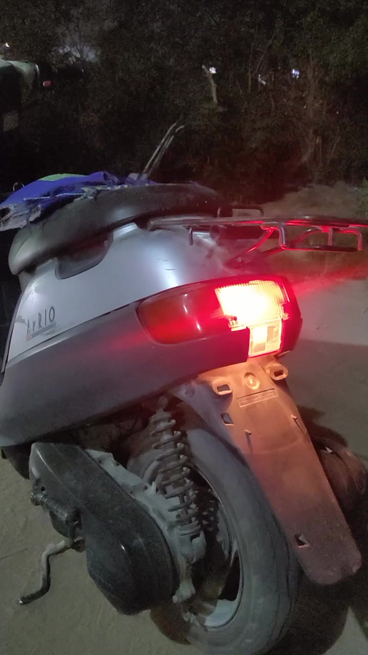 حبايبي السلام عليكم اريد اراوس البطه هاي الله شاهد مال جناي نگره سلف مكينه بيه اتخبل 
ارييد اراوسه بدراجه اكبر منهه لان شغلي صار بعيد واريد دراجه تتحمل مسافات طويلة يعني شغلي يوميه 30كيلو وتدرون هاي تتتعب مااتتحمل
الي عنده دراجه امراوس ينزلهه


**إذا كنت صاحب هذا الإعلان وتريد حذفه لأي سبب، رجاءا أرسل رسالة إلى الدعم الفني**