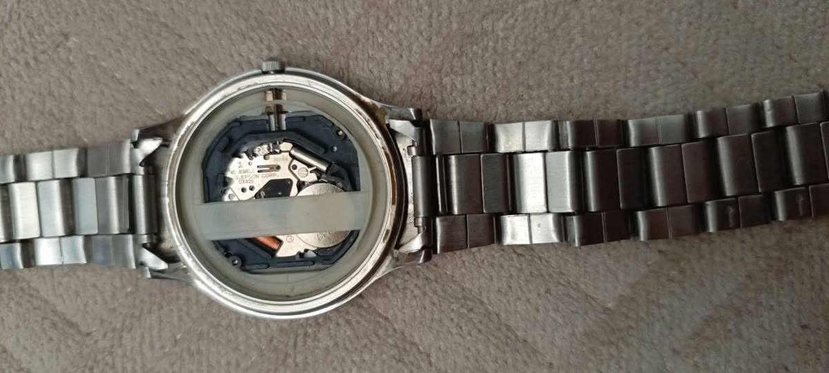 ⌚️ ساعة OMAX Supreme أصلية للبيع
✔️ Japan Movement – ماكينة يابانية أصلية Seiko Epson
✔️ ستانلس ستيل كامل
✔️ موديل SE6089
✔️ تاريخ يعمل بسلاسة ودقة عالية
✔️ إصدار كلاسيكي Vintage بحالة جيدة جداً
الساعة أصلية وتم التأكد من الماكينة بالصور.


**إذا كنت صاحب هذا الإعلان وتريد حذفه لأي سبب، رجاءا أرسل رسالة إلى الدعم الفني**