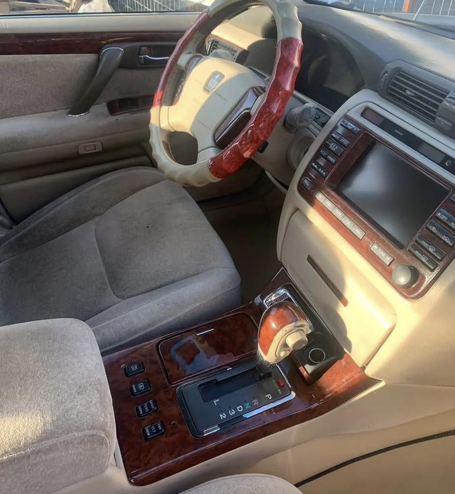 سلام عليكم  ملكة فول 4 دكم ادوات كصتين المكان ناصرية مركز السعر /33/ كلشي واضح بالصور اي نقص ماكو كير مكينة حدادية لوك  دولار ماتصرف ع السيارة لتواصل واتساب فقط ***********
