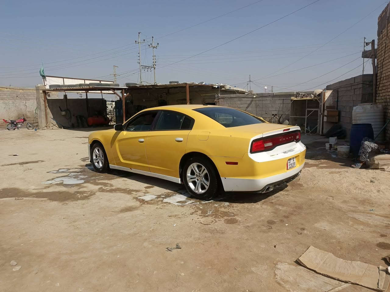 سلام عليكم: جارجر  2013 للبيع   جاملغ وباب  مكينه 3600 حداديه أماميه خلفيه جديده  لايتات زنون مكينه كير جدد رقم ذي قار مصفرة هيئه وغرامات مكاني الشطره   رقمي /‏‪***********‬‏
***********
