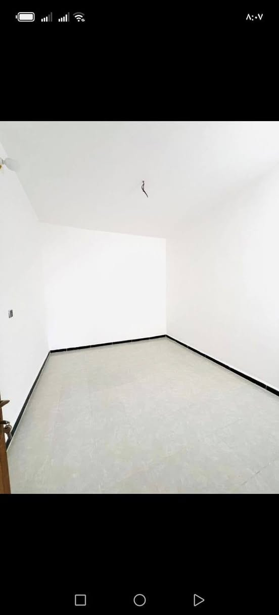 🏡✨ دار لقطة للبيع في النجف الأشرف ✨🏡
📍 الموقع: حي ميسان –
📐 المساحة: 116 متر 
🏗️ البناء: صب كونكريت (أساس + سقف)
🔹 تفاصيل الدار:
🛏️ غرفتين 
🛋️ صالة مرتبة
🍽️ مطبخ
🌤️ مكشوفة
🚿 حمامين
🚪 استقبال
✅ جاهزة للسكن فوراً
✅ منطقة هادئة وقريبة من الخدمات
✅ مناسبة للعائلة أو للاستثمار
✅ بناء مرتب ومريح
📄 السند: طابو زراعي (25)
📞 للاستفسار: ***********
🔥 لا تضيع الفرصة… دار بسعر مناسب وموقع ممتاز 🔥
#بيت_للبيع #دار_للبيع #النجف #النجف_الأشرف #حي_ميسان #عقار #استثمار #عروض_عقارية
